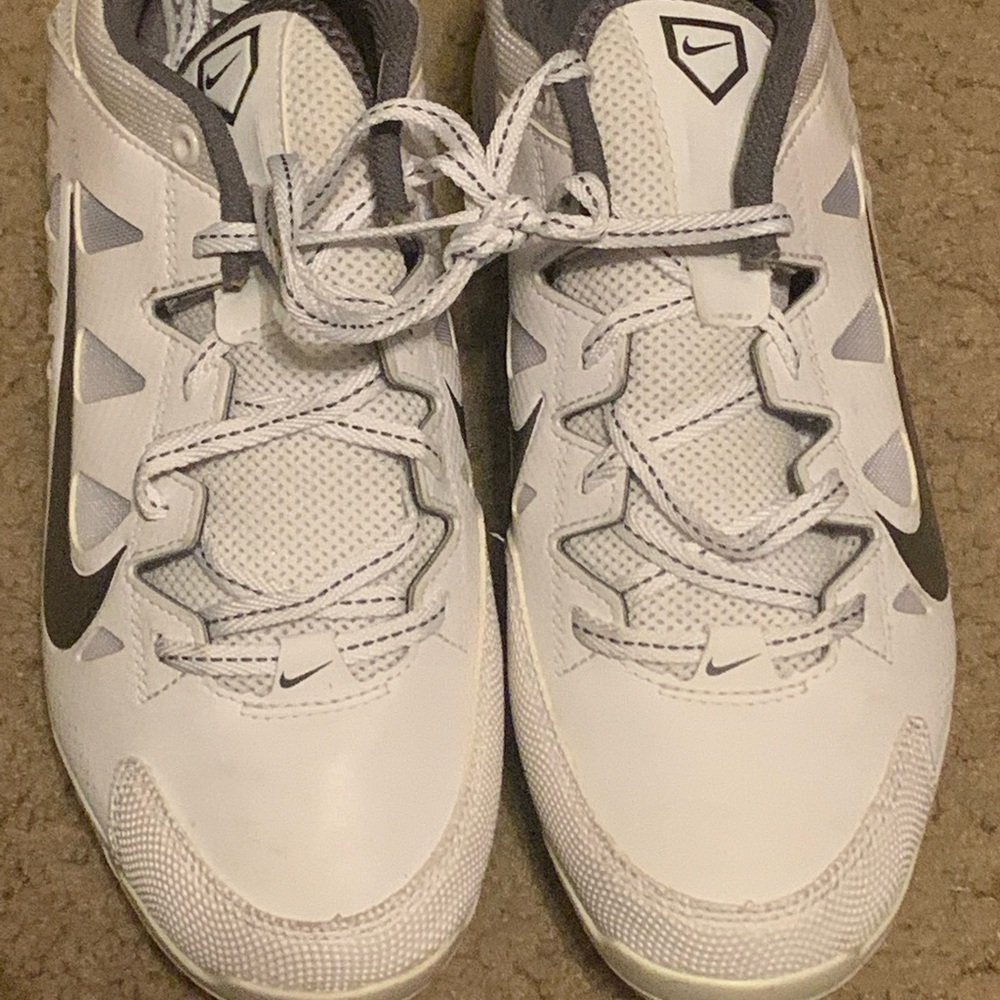 Brand New Nike Hyperdiamond Pro Womens Size 8.5 Softball Metal Cleat